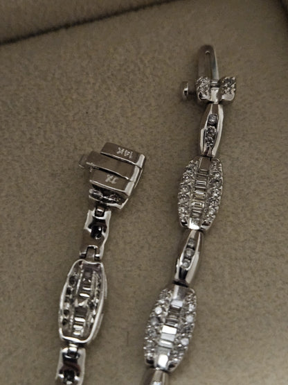 14k Gold Bracelet Tennis Diamond Natural White Gold 7.5" 13.9 gr.