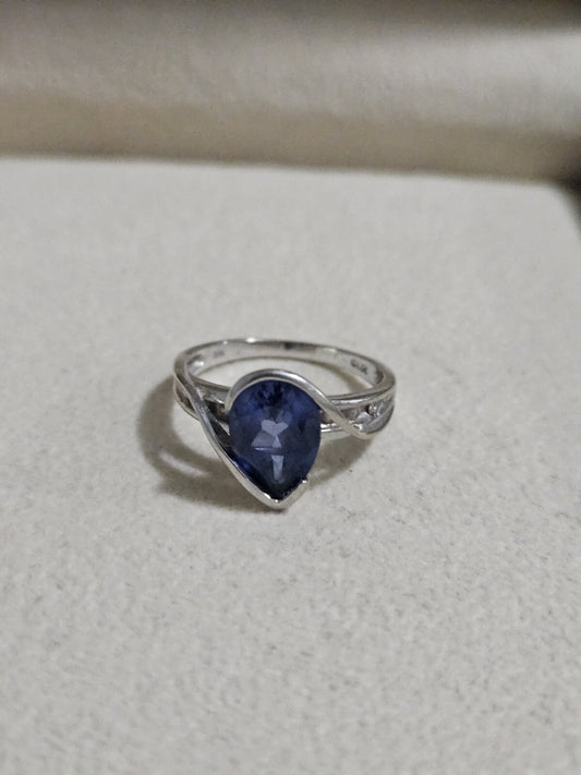 Vintage 10K White Gold Pearshape Blue Stone Ring Jewelery  Size 7 3.1 Grams