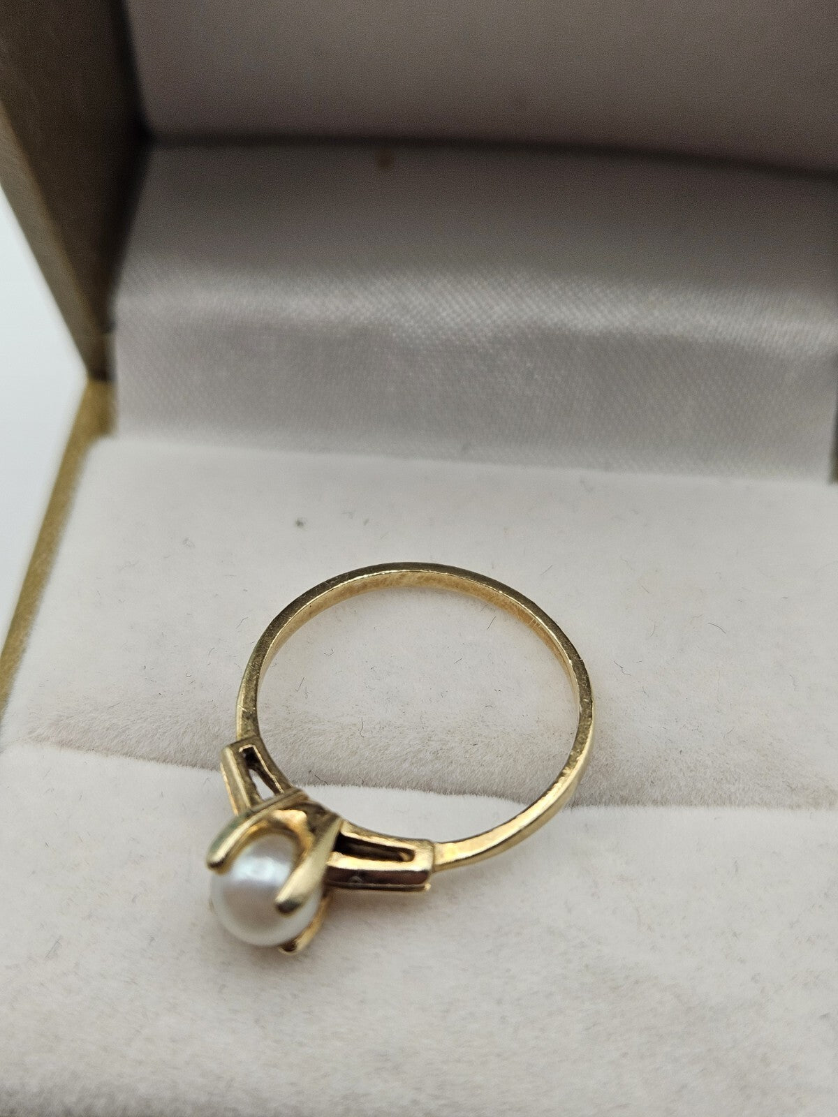 10K Yellow gold solitaire rind pearl gemstone 1 .8 GRAMS SIZE 6 vintage