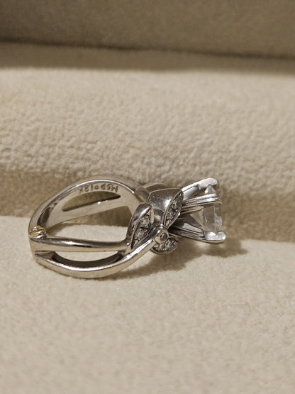 18k Solid White Gold Ring Natural Diamond Round Wedding Estate Sale Size 4