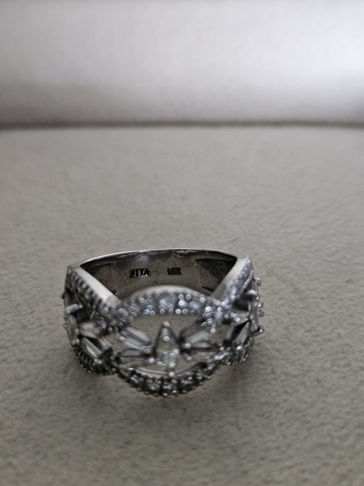 14k White Gold Ring Vintage Estate With Diamond Size 6, 5.4 Grams