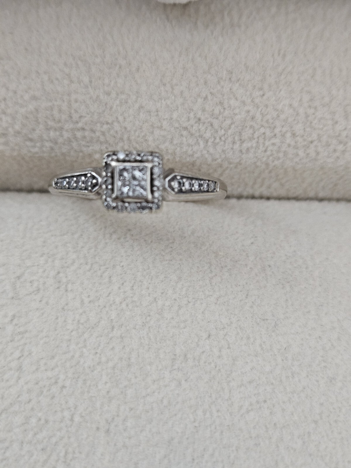 10K Gold Ring Size 8 Natural Diamond Stones  4 Princess Cut And Round 2.3 Grams
