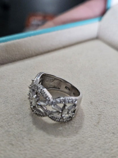 14k White Gold Ring Vintage Estate With Diamond Size 6, 5.4 Grams