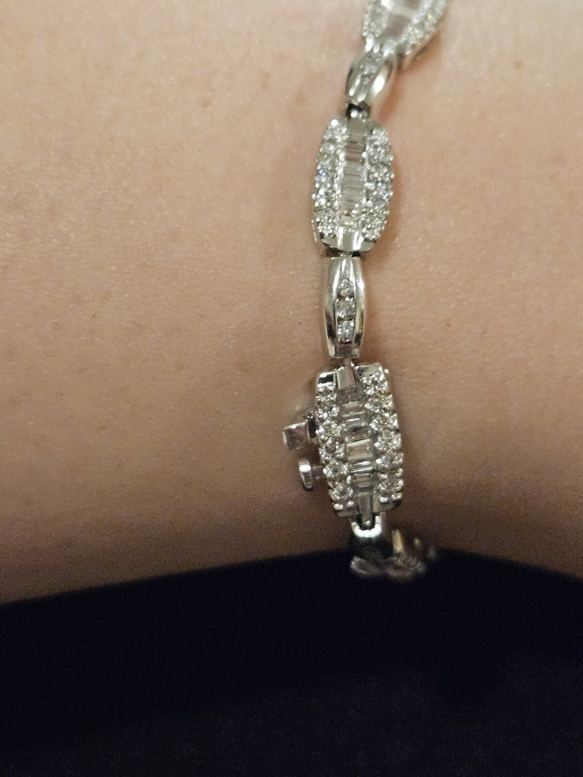 14k Gold Bracelet Tennis Diamond Natural White Gold 7.5" 13.9 gr.