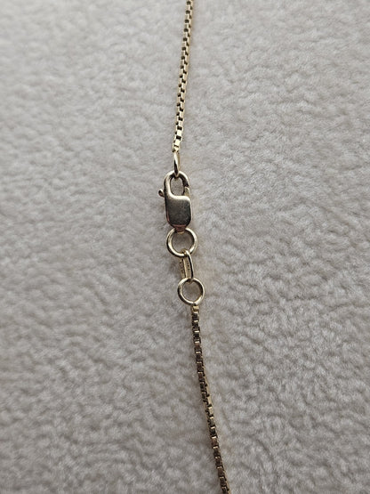 14K yellow gold  dainty chain necklace with cross pendant 21" 4.5 Grams