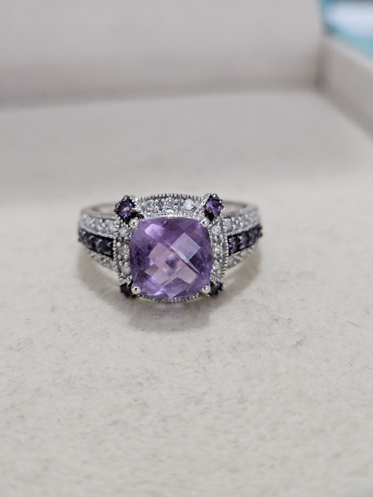 Vintage Estate 14k Yellow Gold Band Ring Emerald Cut Amethyst Size 7