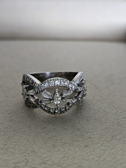 14k White Gold Ring Vintage Estate With Diamond Size 6, 5.4 Grams