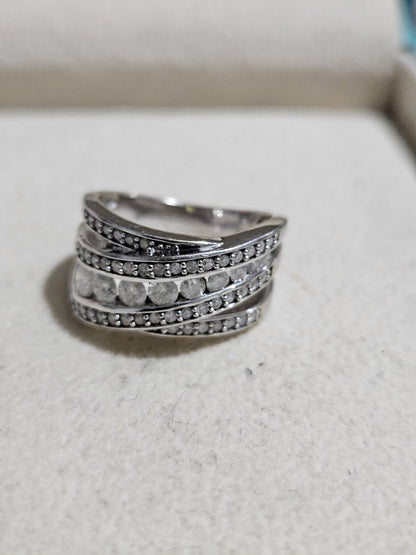 10K White Gold and Natural Diamond Crossover band ring Size 7 women's jewelry preowened