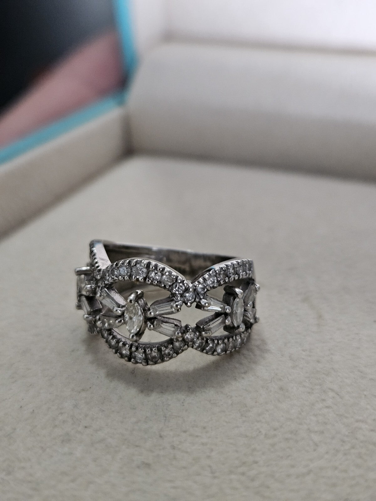 14k White Gold Ring Vintage Estate With Diamond Size 6, 5.4 Grams