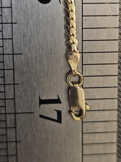 10k Gold Diamond Encrusted V Station Necklace 17in preowened