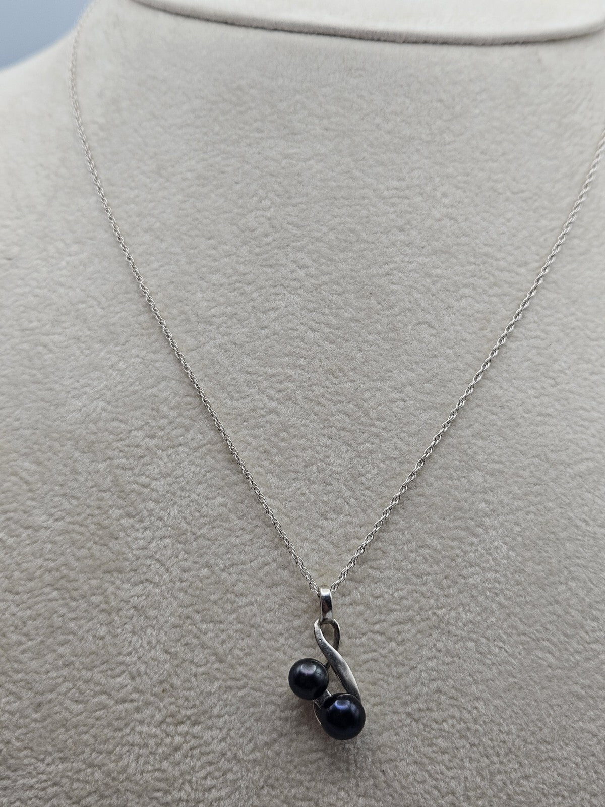 925 Sterling Silver win Double Pearls “Cherries” Pendant 17 Inches