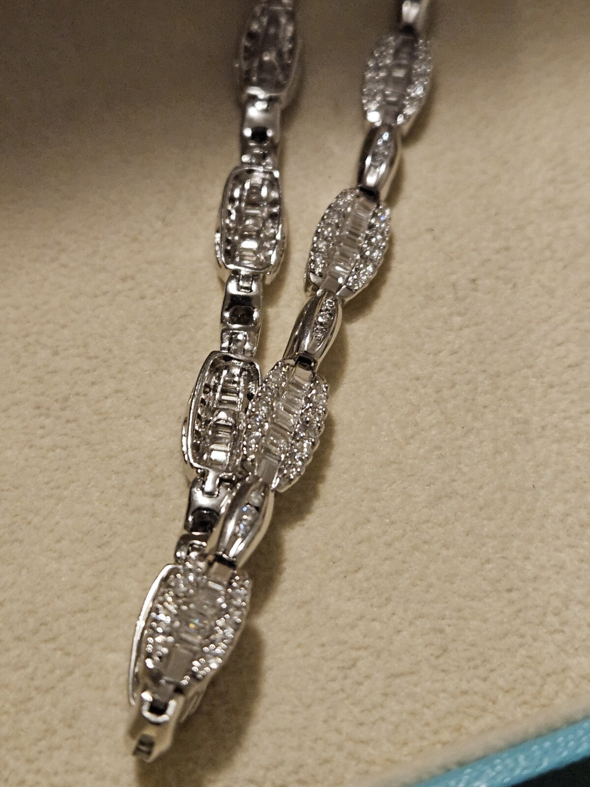 14k Gold Bracelet Tennis Diamond Natural White Gold 7.5" 13.9 gr.