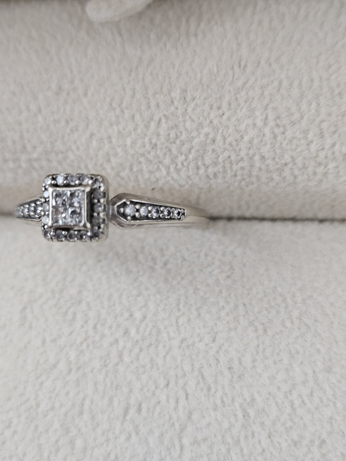 10K Gold Ring Size 8 Natural Diamond Stones  4 Princess Cut And Round 2.3 Grams