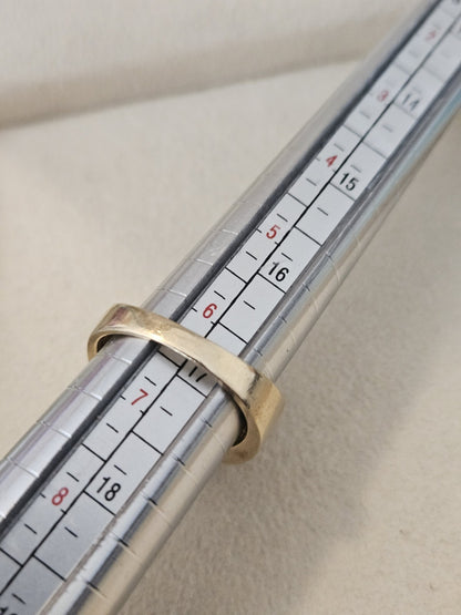 10K Solid Yellow Gold Ring with Round Diamonds Vintage Estate Size 6.5, 5.7 Garm