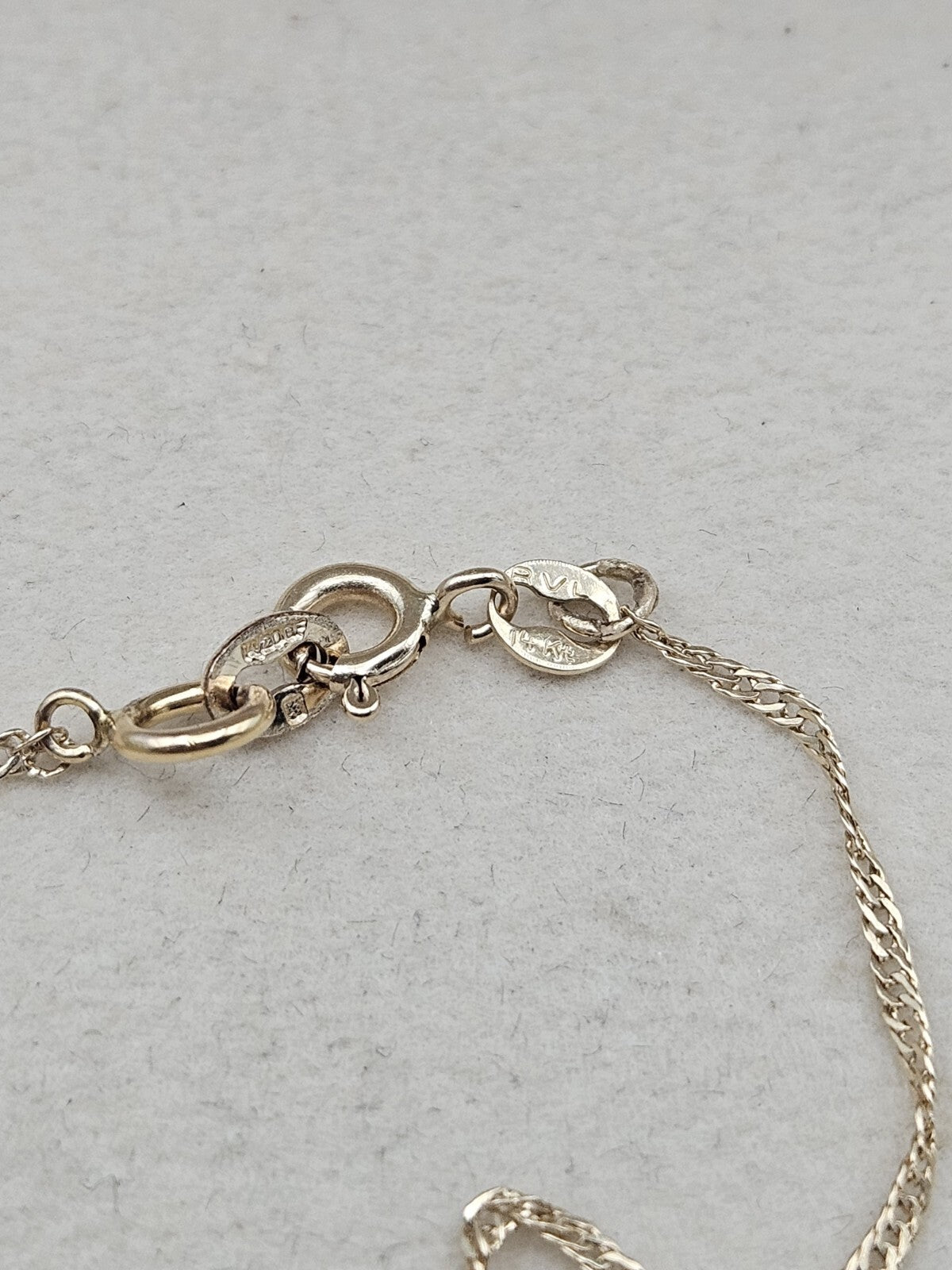 Ladies 14k Two-Tone Single Rose Bracelet Size 9.4" 1.5 Grams vintage