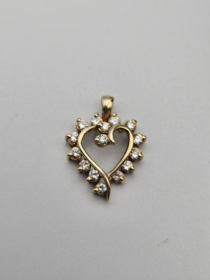 Valentine Natural round diamond 14k Yellow Gold wedding heart Pendant