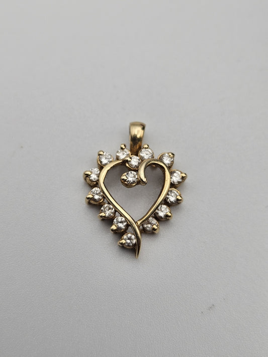 Valentine Natural round diamond 14k Yellow Gold wedding heart Pendant