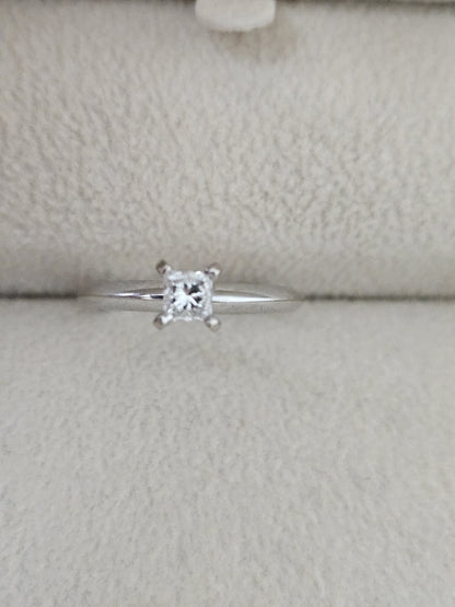 0.25ct Princess Cut Diamond Solitaire Engagement Ring 14k White Gold Size 6