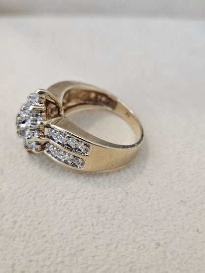 10K Solid Yellow Gold Ring with Round Diamonds Vintage Estate Size 6.5, 5.7 Garm