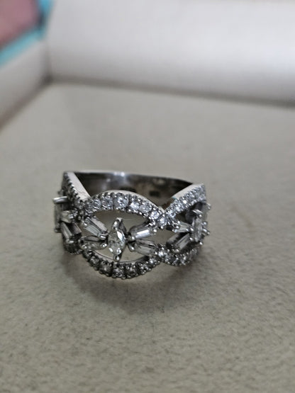 14k White Gold Ring Vintage Estate With Diamond Size 6, 5.4 Grams