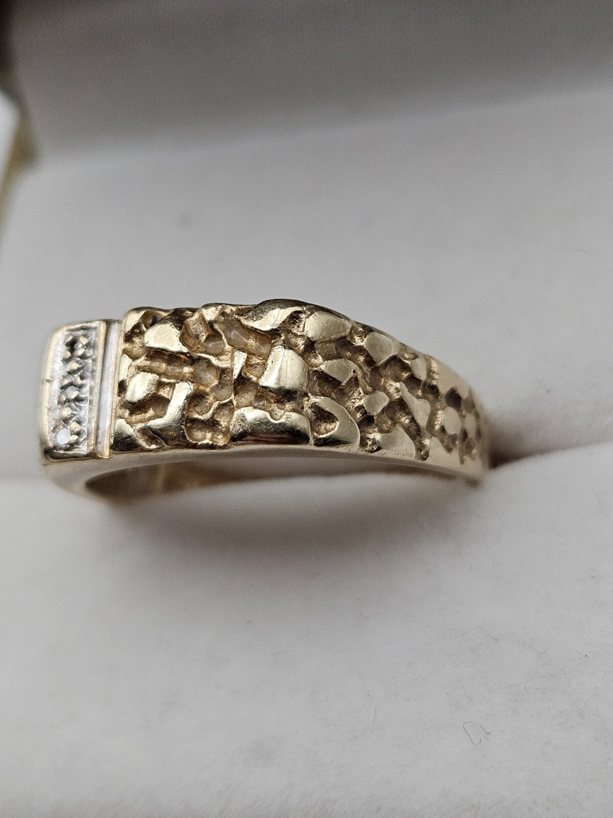 Men’s 10k Gold Nugget And Diamond Ring Size 8.75 4.6 Grams preowned