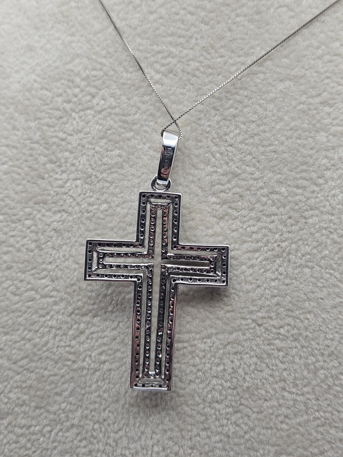 14k Gold Cross Necklace Black And White Natural Diamond Heavy 9 Gram  16.8"