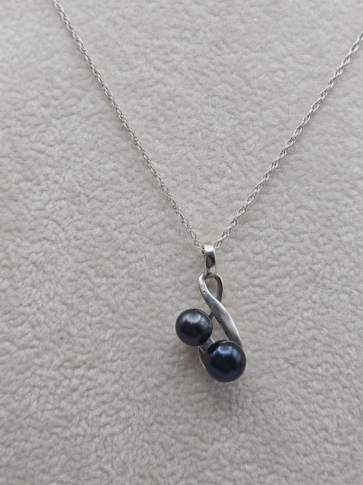 925 Sterling Silver win Double Pearls “Cherries” Pendant 17 Inches