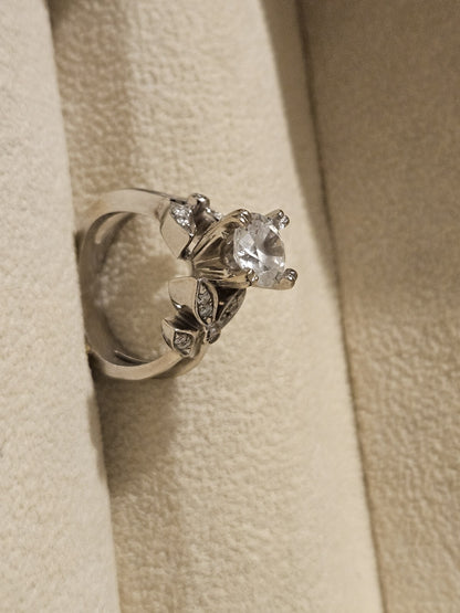 18k Solid White Gold Ring Natural Diamond Round Wedding Estate Sale Size 4