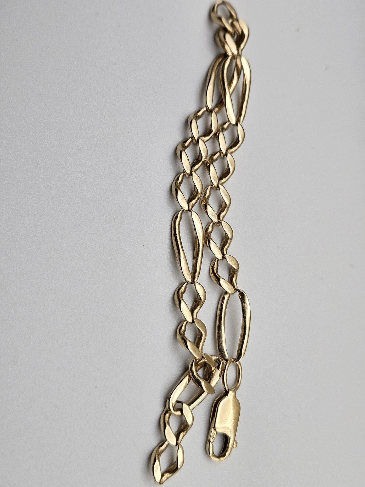 14K Yellow Gold Figaro Link Bracelet 7.7" 6mm Italy Lobster Clasp 9g Vintage