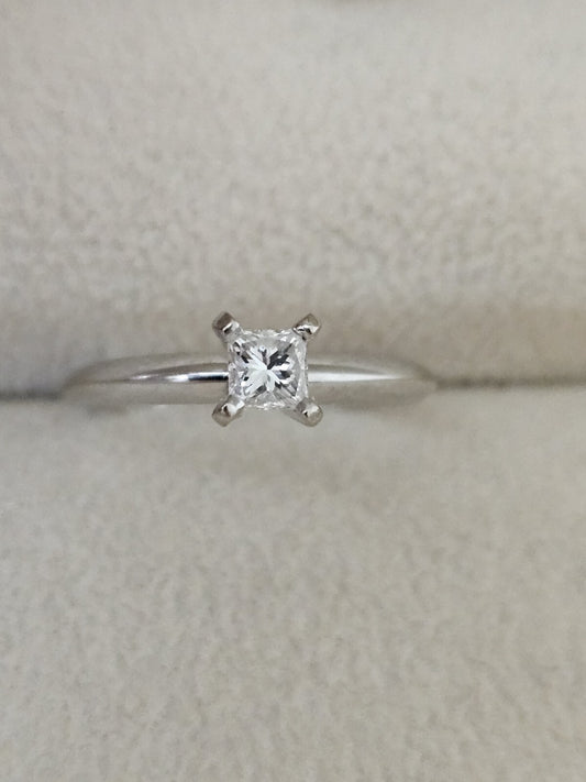 0.25ct Princess Cut Diamond Solitaire Engagement Ring 14k White Gold Size 6