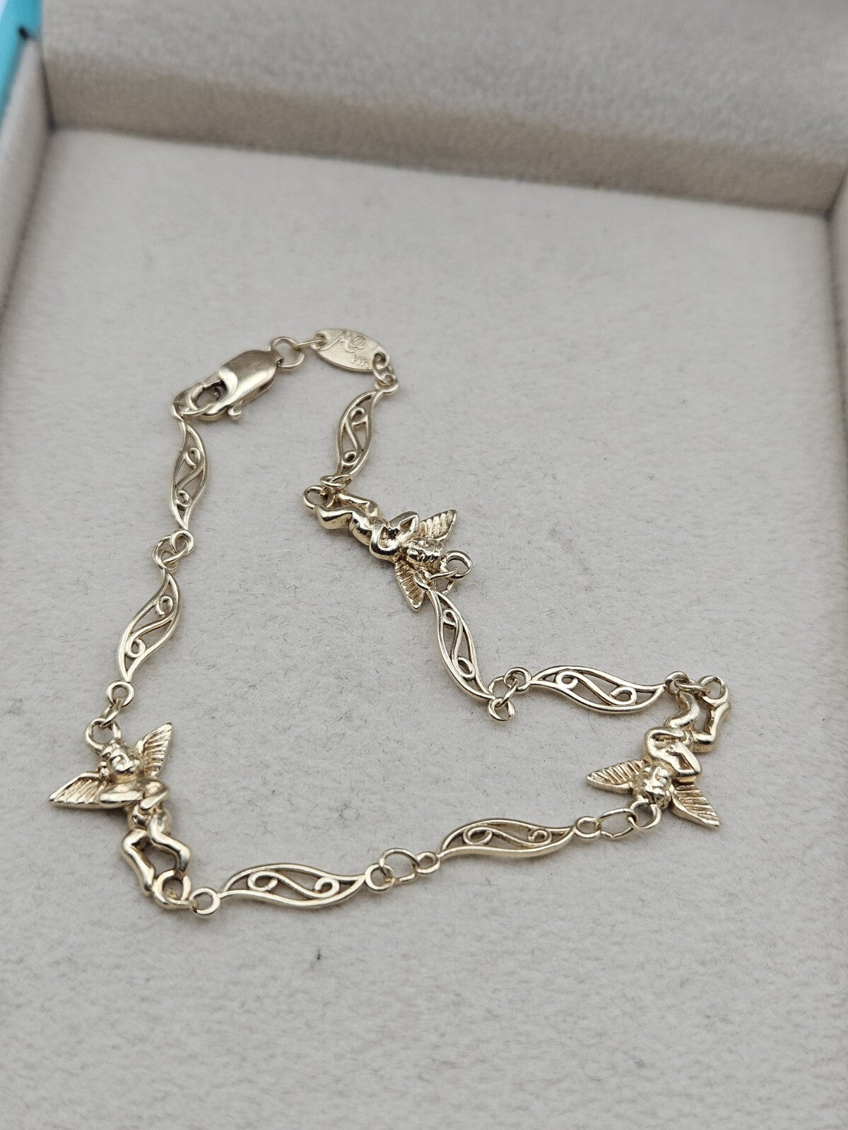 Solid 14k Yellow GOLD Angel Tennis Bracelet 5Grams length 7.9 Inches vintage