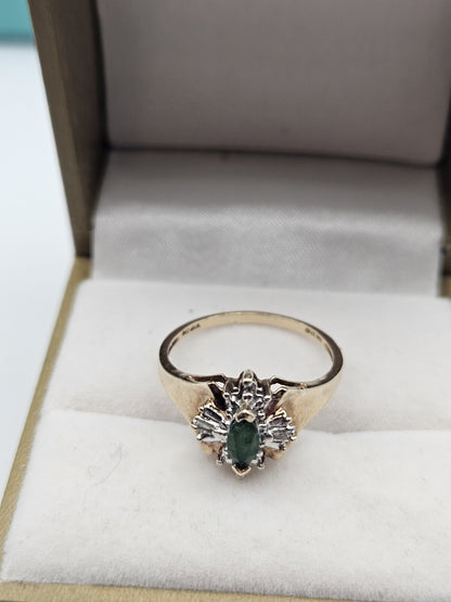 10k Yellow Gold Band Ring Size 7 Prong Set Marquise Green Emerald Diamond vintage preowned