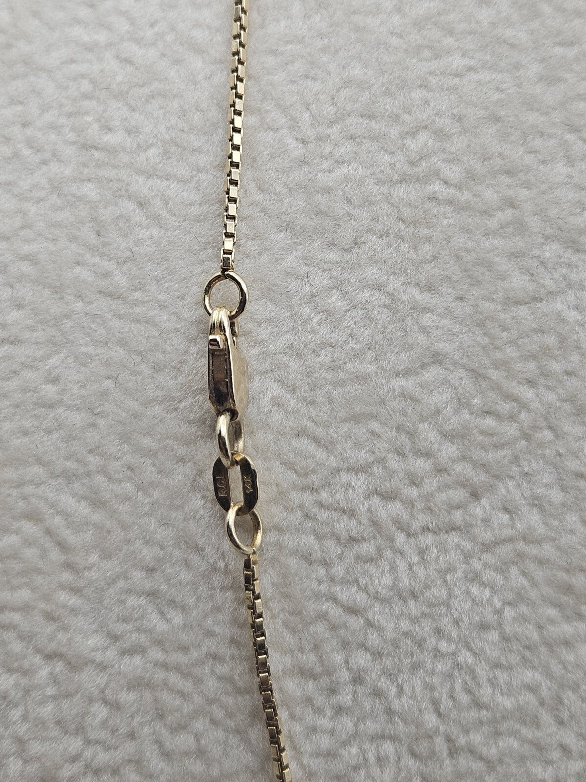 14K yellow gold  dainty chain necklace with cross pendant 21" 4.5 Grams