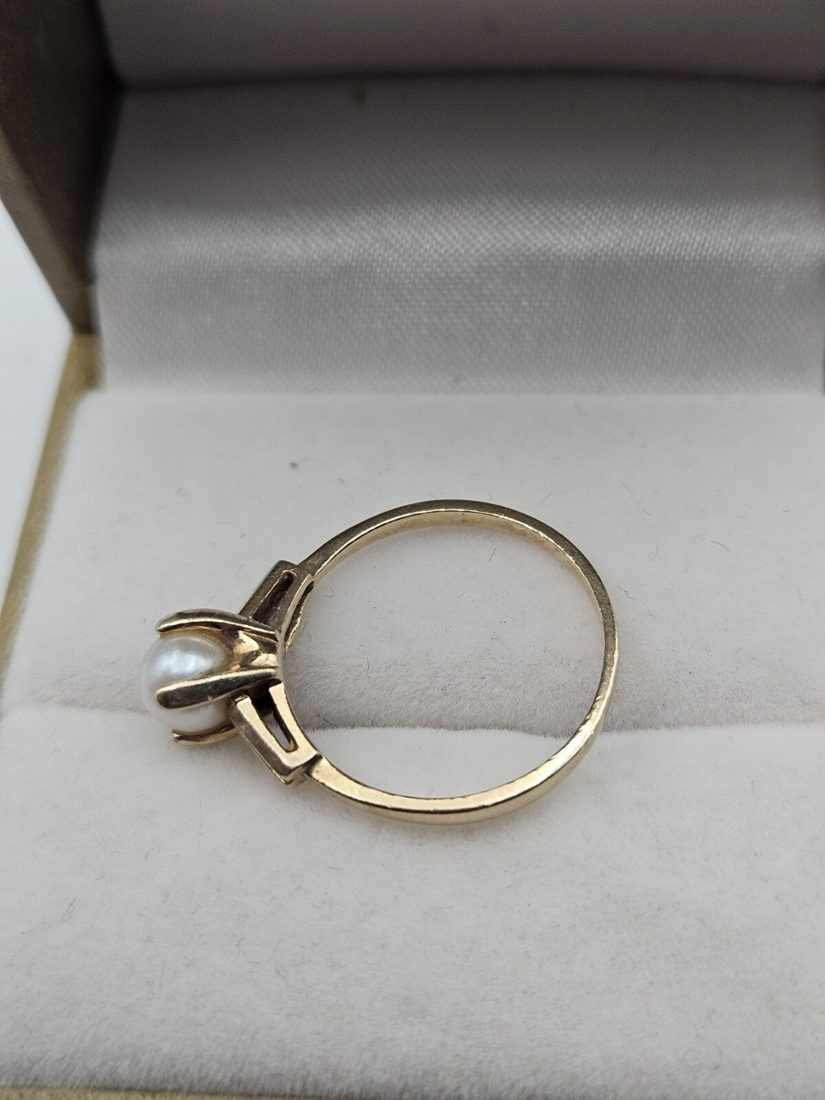 10K Yellow gold solitaire rind pearl gemstone 1 .8 GRAMS SIZE 6 vintage